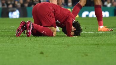 Selebrasi sujud syukur Mohamed Salah dalam laga Premier League 2022/2023 Leeds United vs Liverpool, Selasa (18/4/2023) (c) AP Photo/Rui Vieira