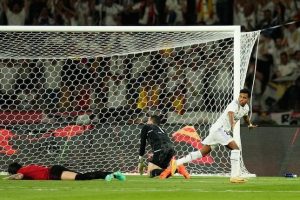 Momen Rodrygo mencetak gol dalam laga final Copa del Rey 2022/2023 Real Madrid vs Osasuna, Minggu (7/5/2023) (c) AP Photo/Jose Breton