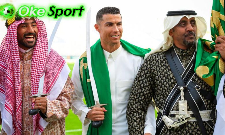 Viral Cristiano Ronaldo Pakai Gamis Saat Beraktivitas di Arab Saudi - Oke Sports